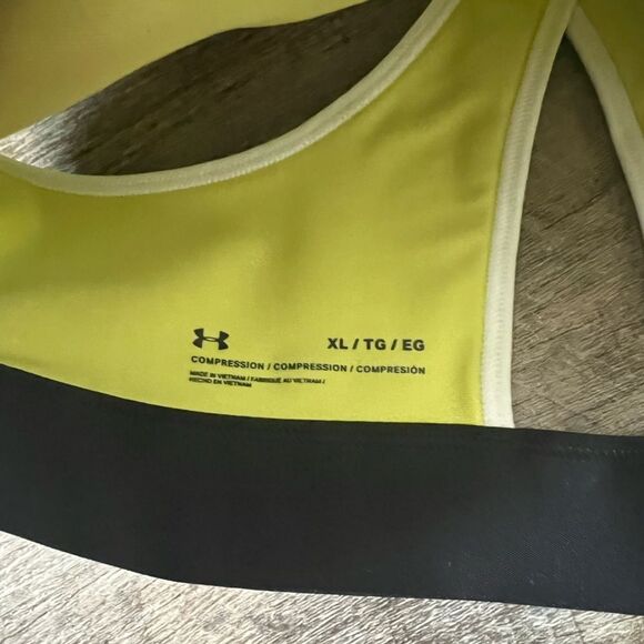 Under Armour Mid Cross-back Sports Bra-Size XL - Picture 4 of 6